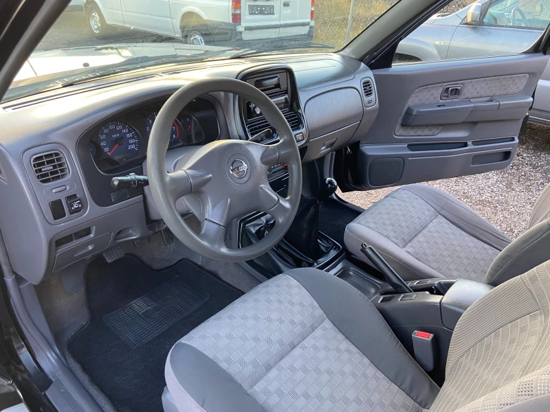 Nissan Navara 2.4 ГАЗ ГЪРЦИЯ ТОП ТОП ТОП, снимка 9 - Автомобили и джипове - 52204333