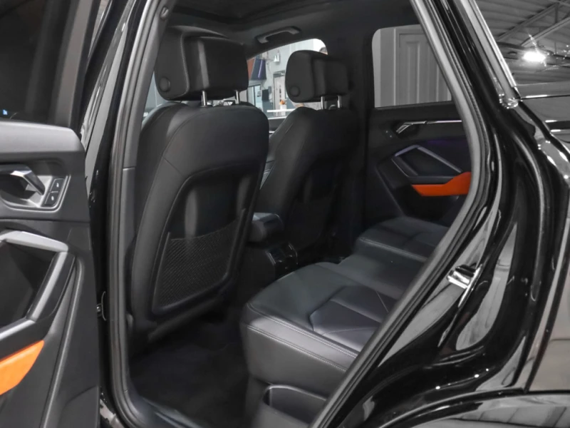 Audi Q3 45 TFSI Quattro / BLACK OPTICS / DIGITAL / PANO, снимка 16 - Автомобили и джипове - 52749882