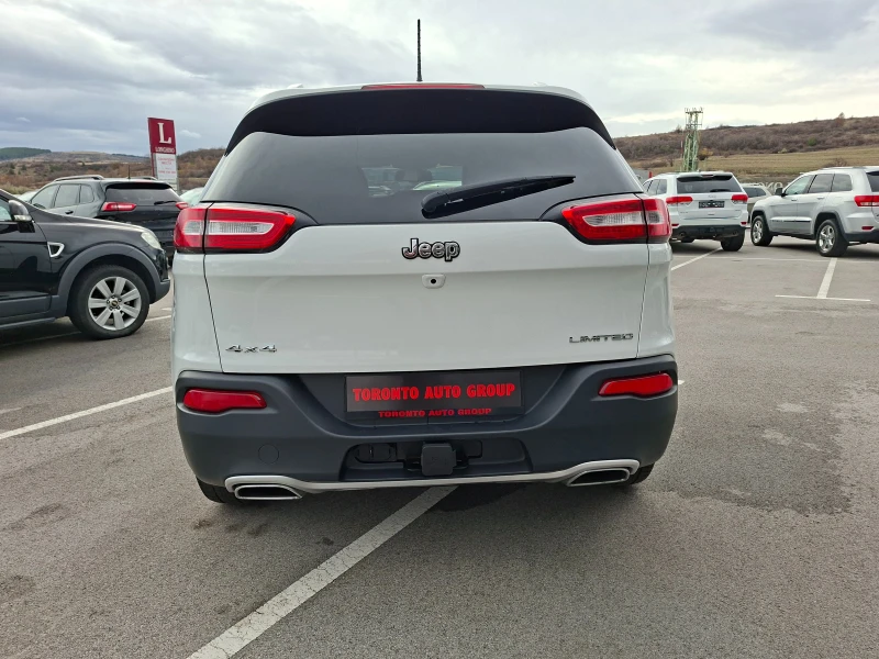 Jeep Cherokee LIMITED 3.2 274hp, снимка 5 - Автомобили и джипове - 52551339