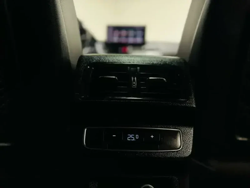 Audi Q5 Quattro 45 TFSI АвтоКредит* (ЦЕНА ДО БГ), снимка 16 - Автомобили и джипове - 52588854