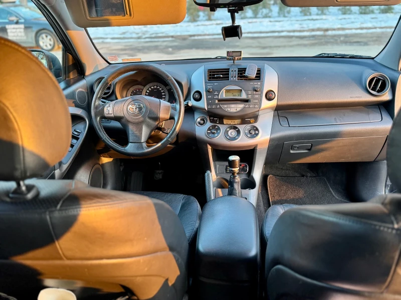 Toyota Rav4 2.2 Dizel, снимка 7 - Автомобили и джипове - 53166925