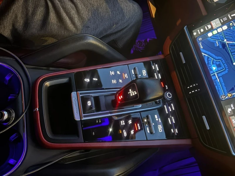 Porsche Cayenne * S * ПОДГРЕВ * ОБДУХВАНЕ * ГУМИ + ДЖАНТИ, снимка 13 - Автомобили и джипове - 53335028