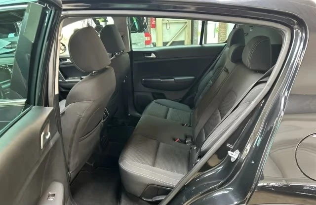 Kia Sportage 1.6GDI/132кс| ГАРАНЦИЯ| 68807КМ| Keyless| Bi-Xenon, снимка 10 - Автомобили и джипове - 55036136