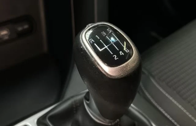 Kia Sportage 1.6GDI/132кс| ГАРАНЦИЯ| 68807КМ| Keyless| Bi-Xenon, снимка 8 - Автомобили и джипове - 55036136