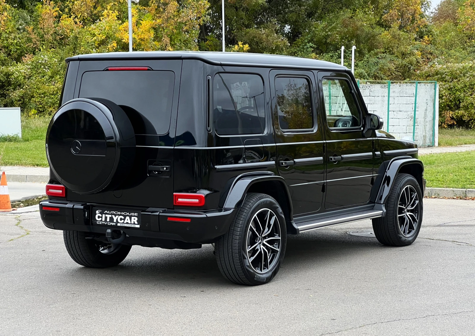 Mercedes-Benz G 400 d/AMG/4M/SUPERIOR/360/DESIGNO/EXCLUSIV/MULTIBEAM/ - изображение 6