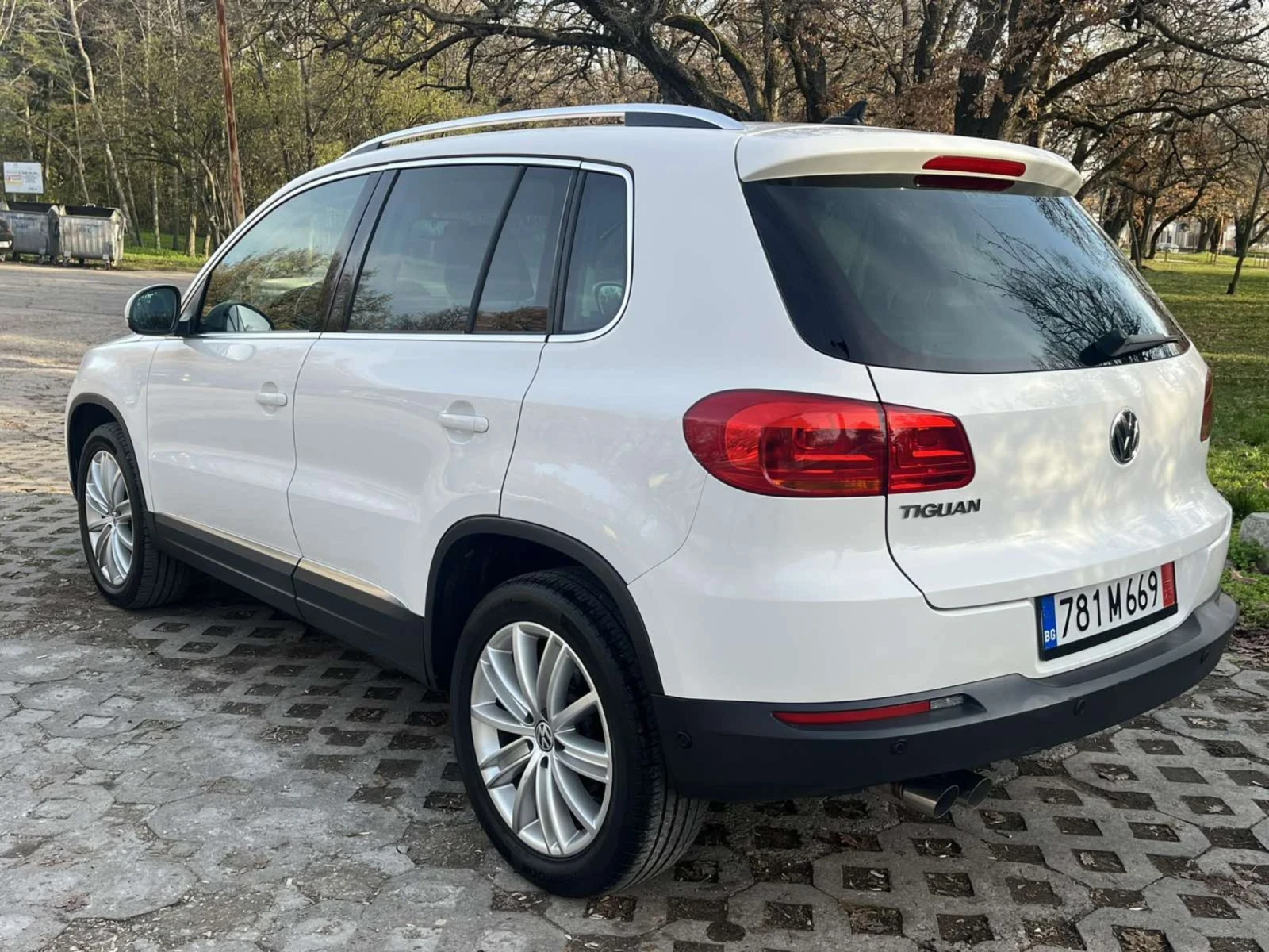 VW Tiguan 4X4 SKY(панорама) LED DSG  - изображение 7