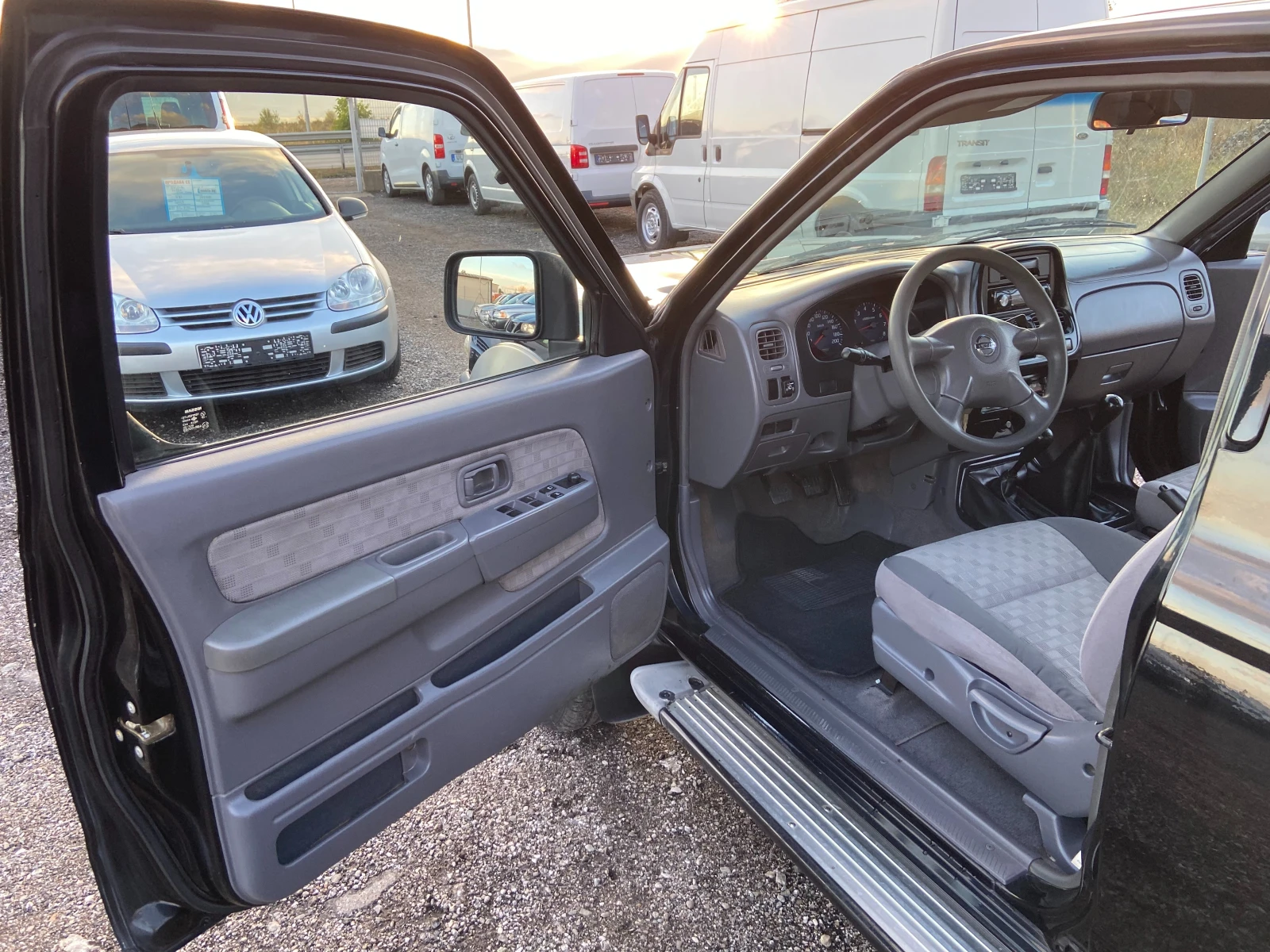 Nissan Navara 2.4      | Mobile.bg   8