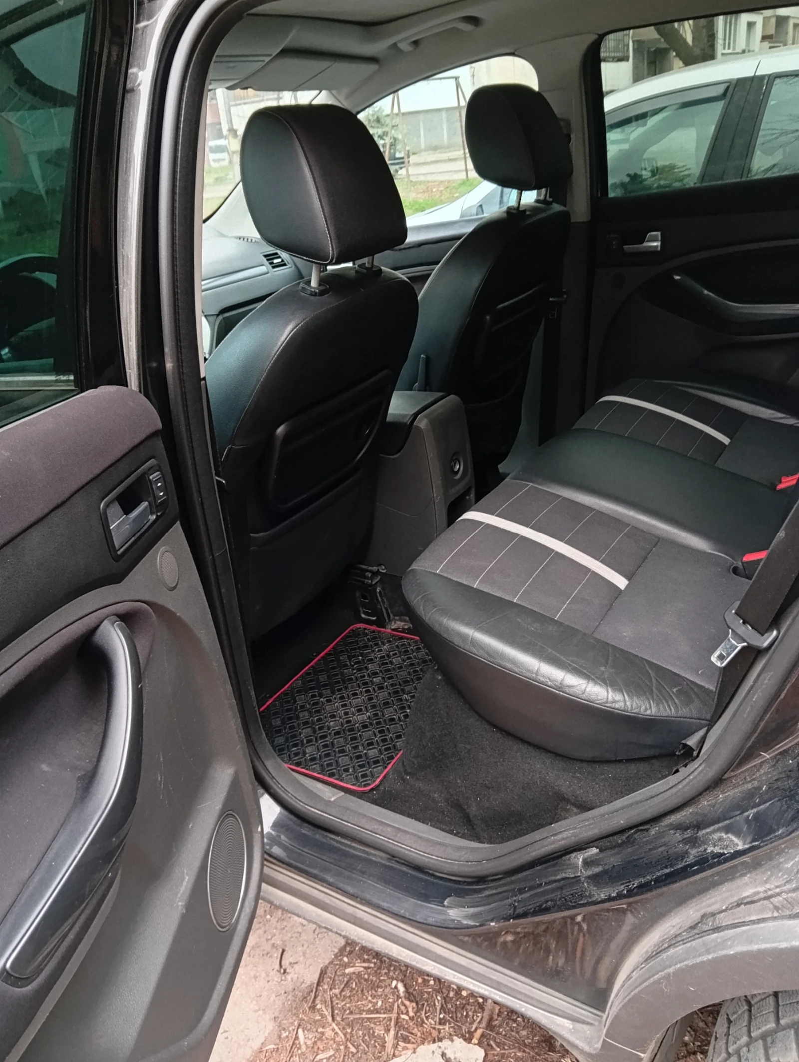 Ford Kuga, снимка 6 - Автомобили и джипове - 53905850