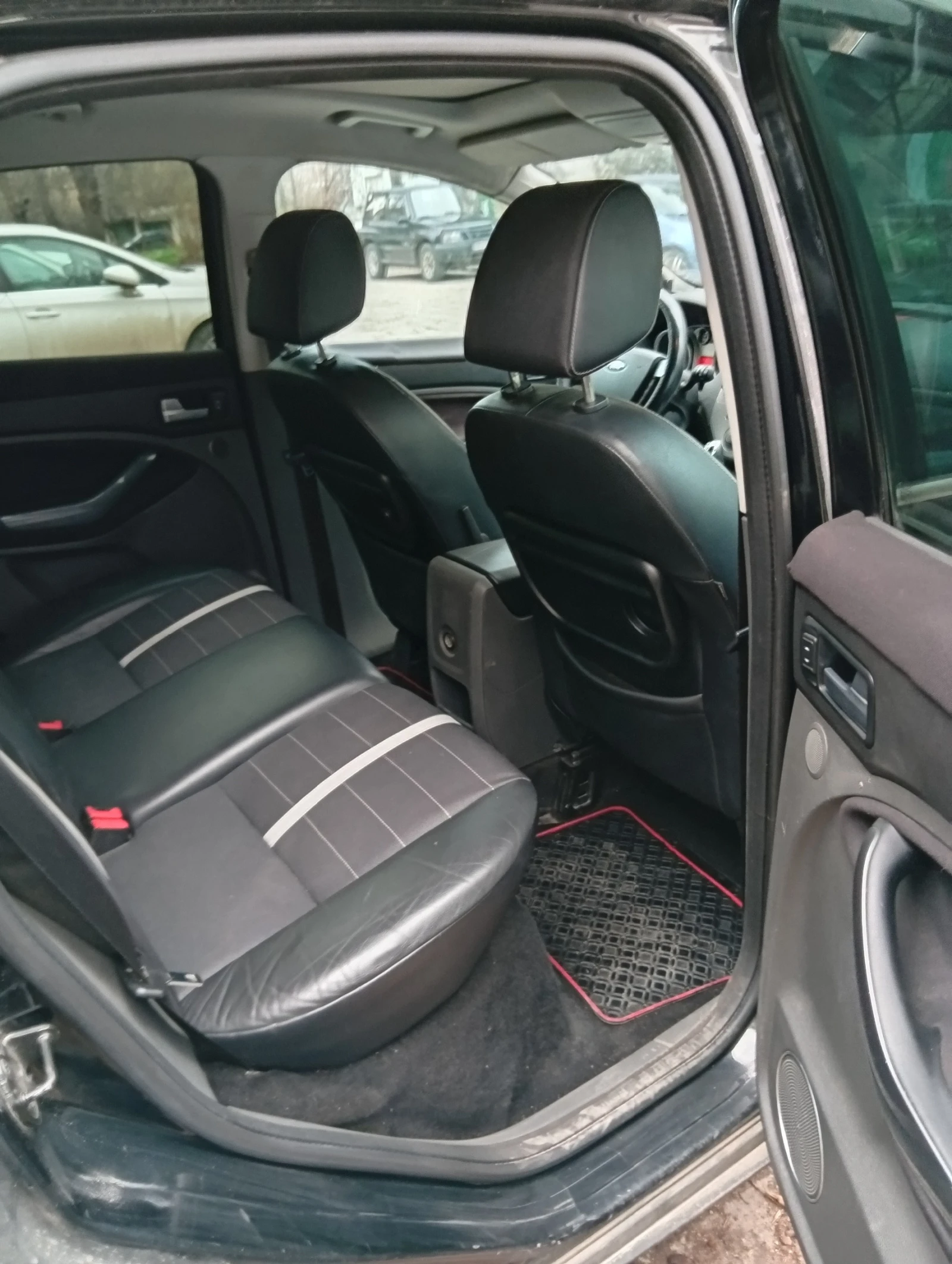 Ford Kuga, снимка 5 - Автомобили и джипове - 53905850