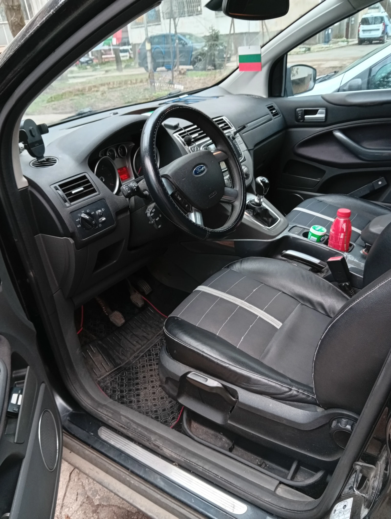 Ford Kuga, снимка 8 - Автомобили и джипове - 53905850