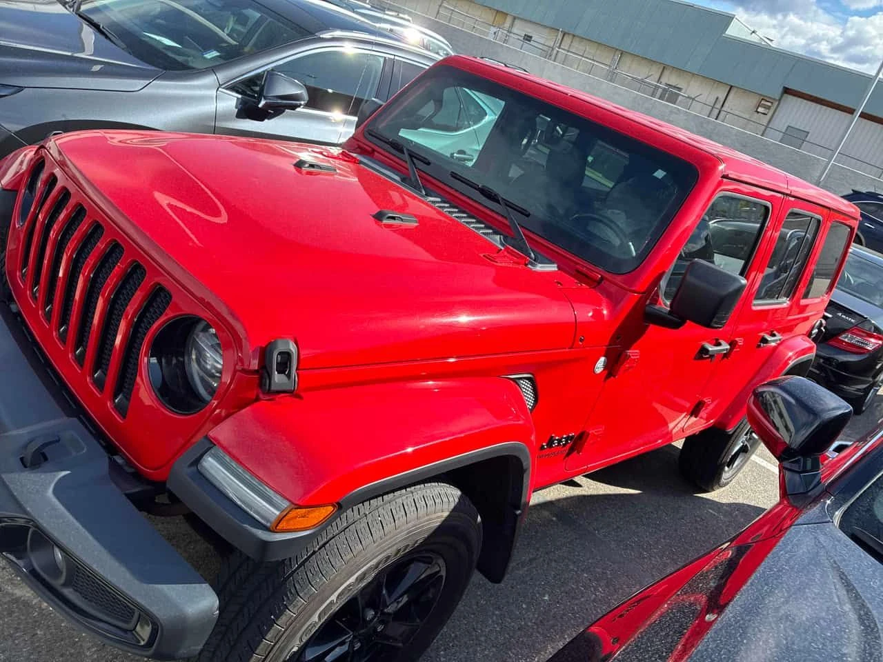 Jeep Wrangler Sahara/CARFAX/ПОДГРЕВ/КОЖА/ЗАДНА КАМЕРА/НАВИ, снимка 2 - Автомобили и джипове - 54240871