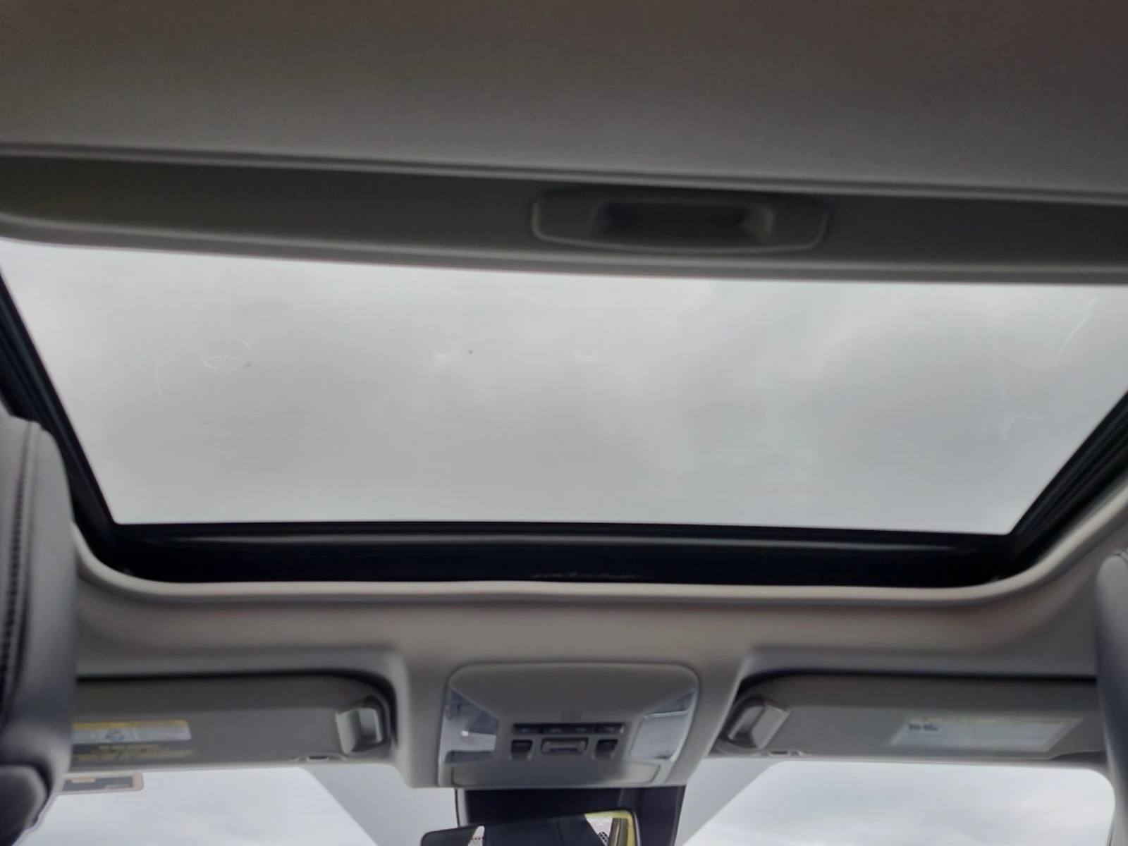 Toyota Rav4 HYBRID LIMITED * * CARFAX * * ���� ������ * *  | Mobile.bg � ����������� 12