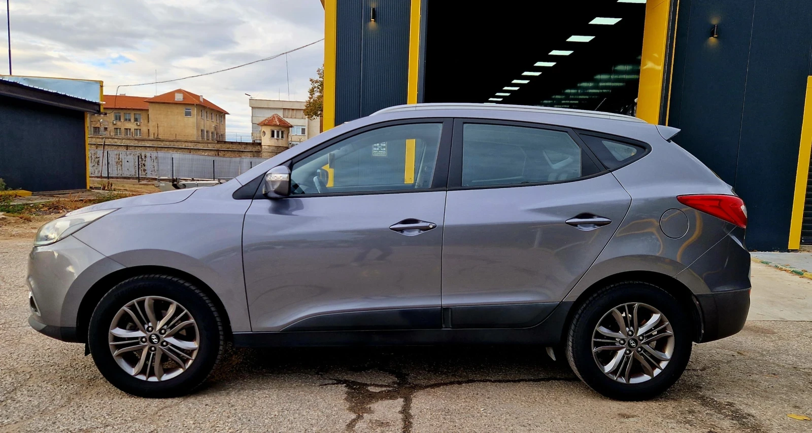 Hyundai IX35 1.7 CRDI- Facelift- Xpossible, снимка 4 - Автомобили и джипове - 56733616