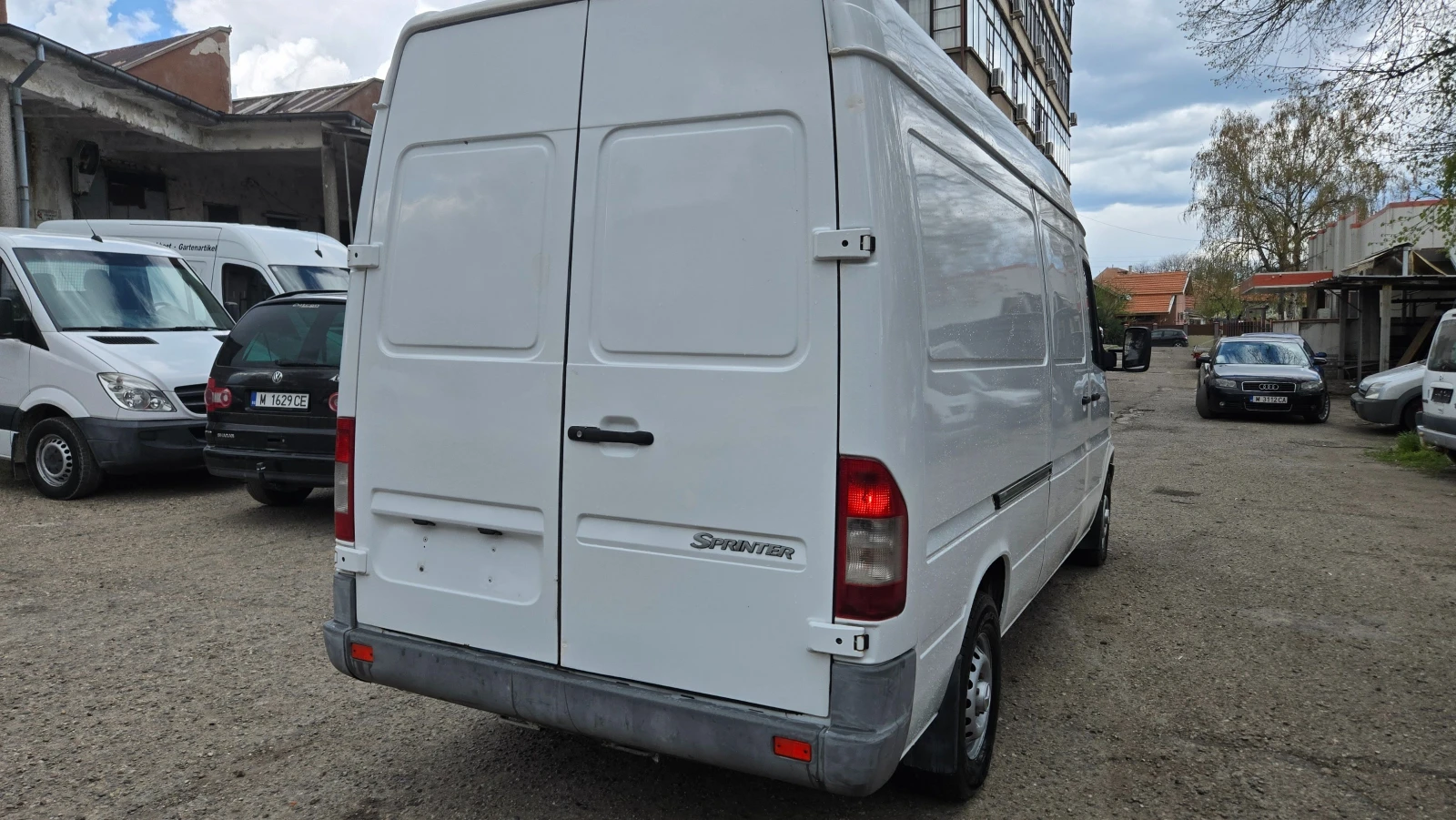 Mercedes-Benz Sprinter 211cdi, снимка 6 - Бусове и автобуси - 54153216