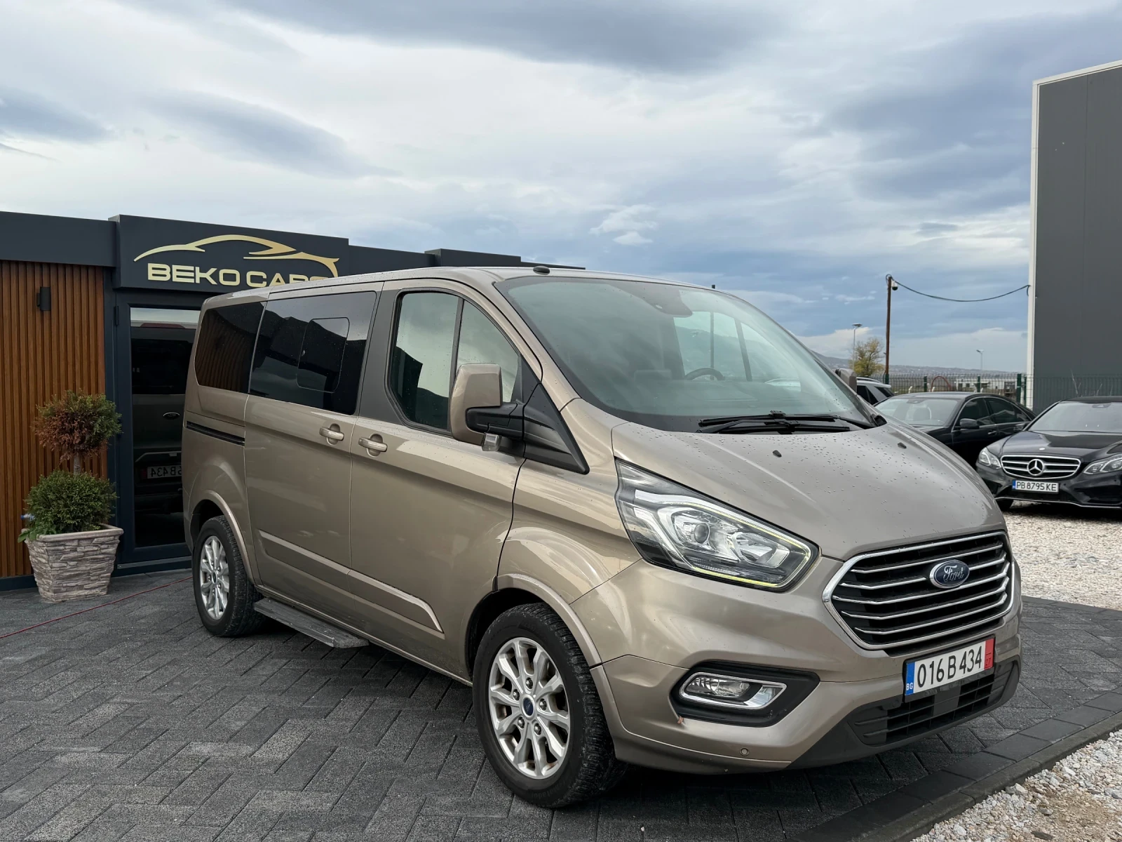 Ford Transit Custom Нов внос от Белгия, снимка 2 - Бусове и автобуси - 55649972