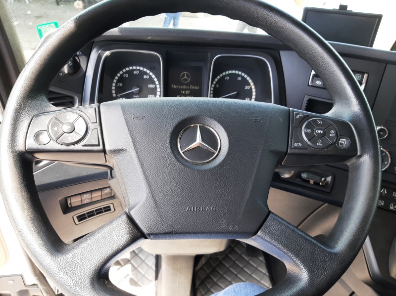 Mercedes-Benz Actros, снимка 4 - Камиони - 46342362