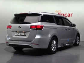 Kia Carnival 2.2 CRDI, снимка 2