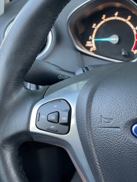 Ford Fiesta 1.0i 80кс. (EURO 5B), снимка 13 - Автомобили и джипове - 41324725
