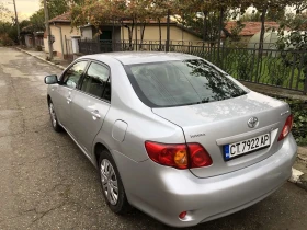 Toyota Corolla 1, 6 бензин / 2ри собственик, снимка 2