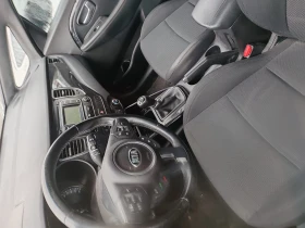 Kia Carens 1.6i / 6+ 1 / 160.000km / Euro 6 - 15700 лв. / 8027.28 € - 66735240 5