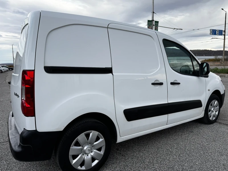 Citroen Berlingo 1.6HDI/КЛИМАТИК/ИТАЛИЯ, снимка 5 - Автомобили и джипове - 48041236