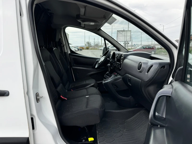 Citroen Berlingo 1.6HDI/КЛИМАТИК/ИТАЛИЯ, снимка 17 - Автомобили и джипове - 48041236