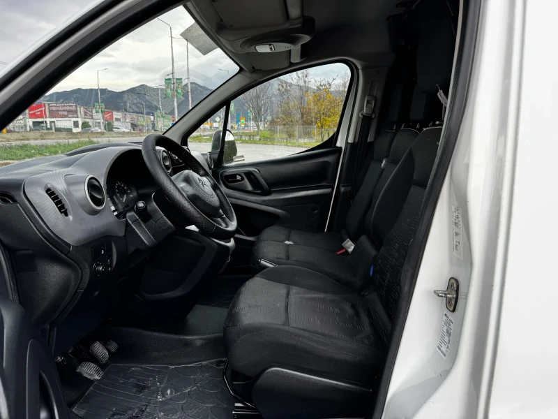 Citroen Berlingo 1.6HDI/КЛИМАТИК/ИТАЛИЯ, снимка 14 - Автомобили и джипове - 48041236