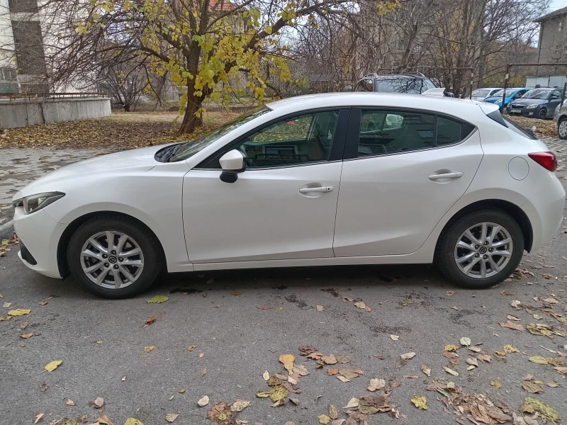 Mazda 3 Хечбек, снимка 1 - Автомобили и джипове - 48072450