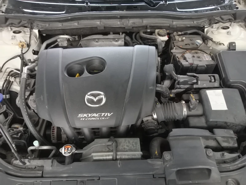 Mazda 3 Skayaktiv, снимка 12 - Автомобили и джипове - 48072450