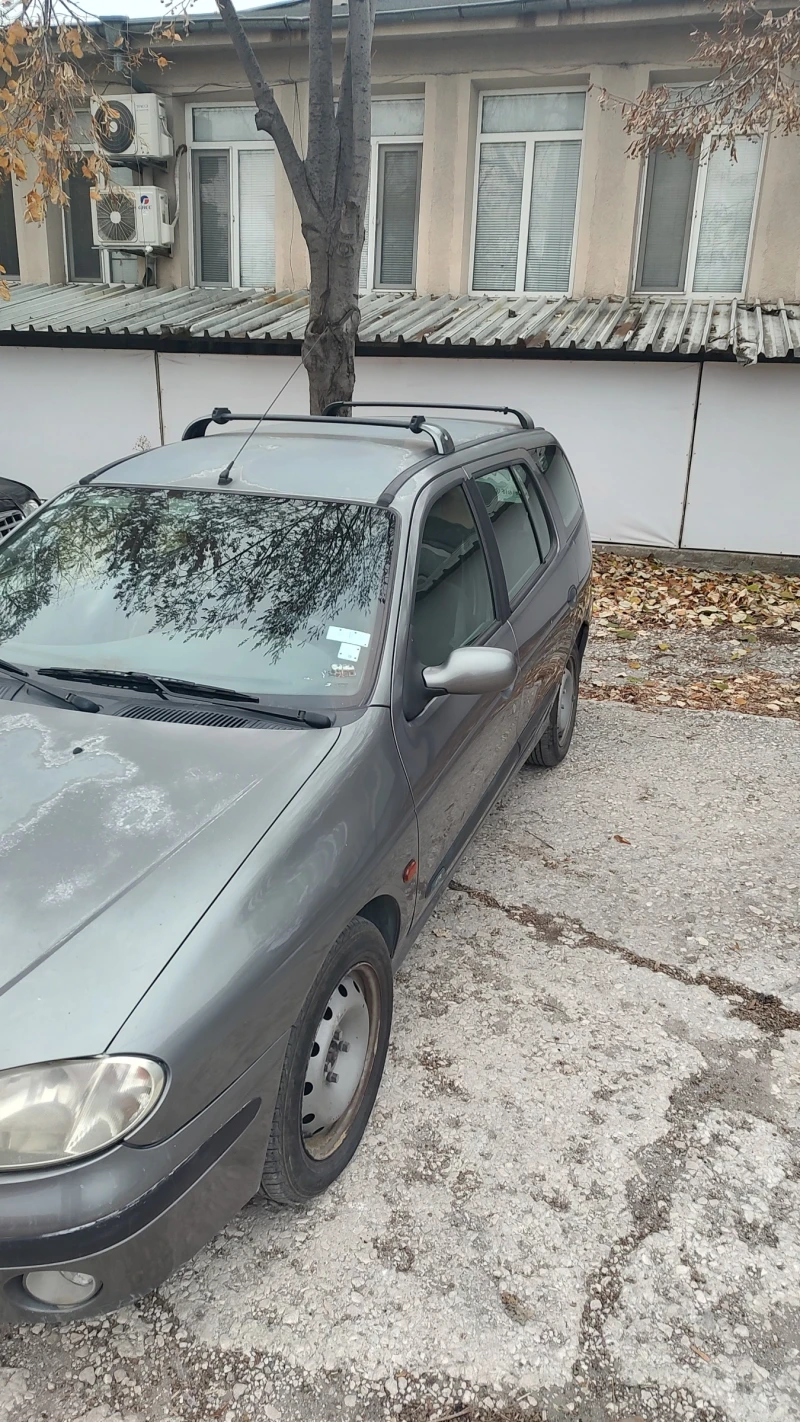 Renault Megane, снимка 7 - Автомобили и джипове - 48132428