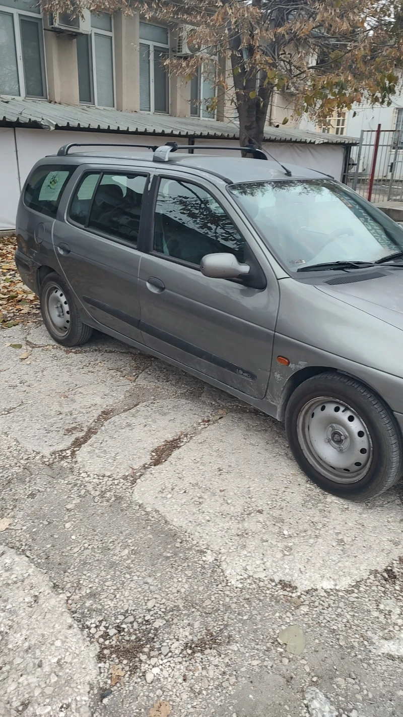 Renault Megane, снимка 3 - Автомобили и джипове - 48132428