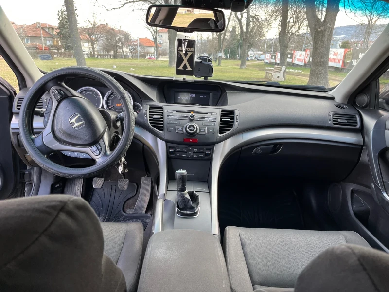 Honda Accord 2.2 CTDI, снимка 9 - Автомобили и джипове - 48552263