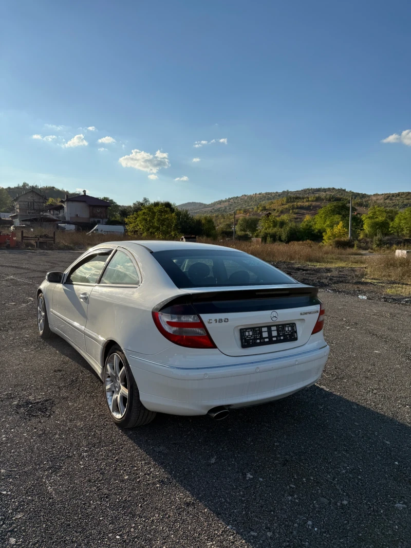 Mercedes-Benz C 180 Kompressor , снимка 5 - Автомобили и джипове - 52296959