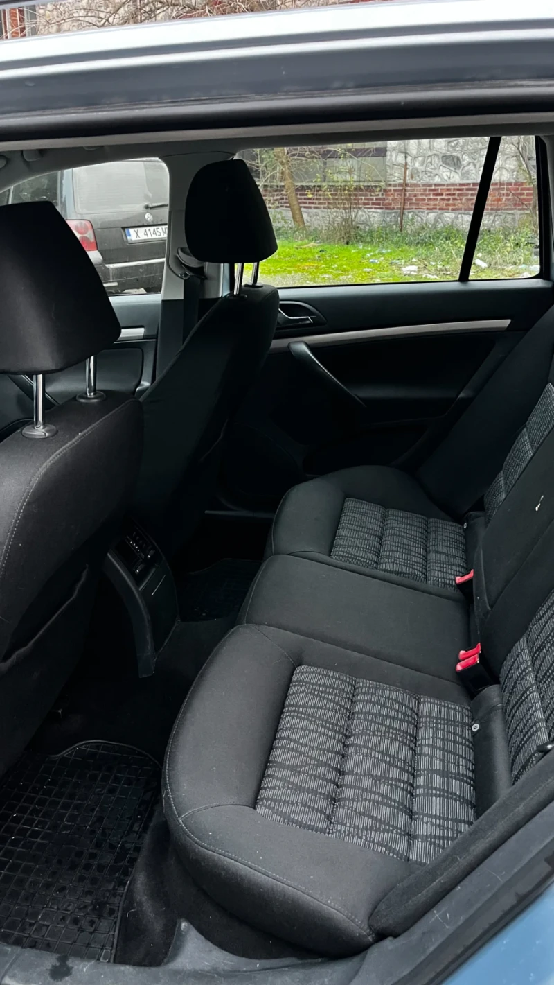 Skoda Octavia 1.6 TDI , снимка 7 - Автомобили и джипове - 52869099