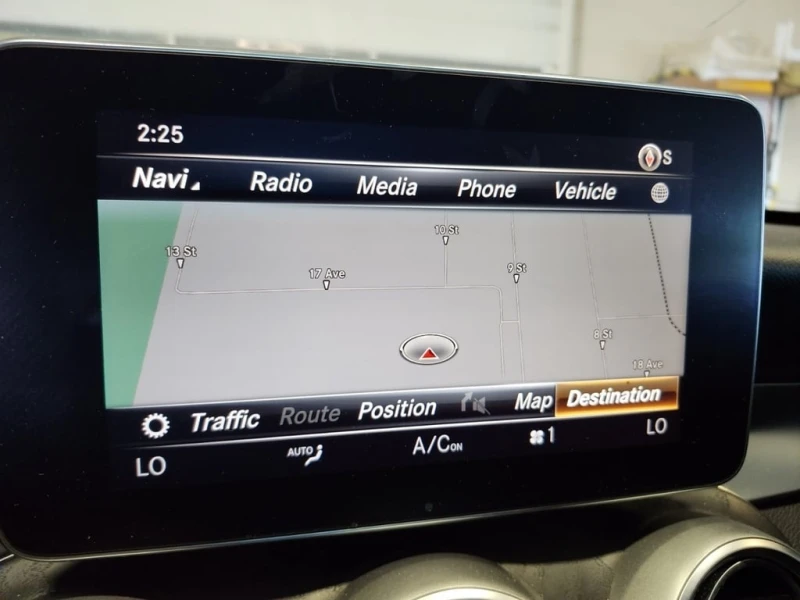 Mercedes-Benz C 300 * CARFAX * БЕЗ ПЪРВОНАЧАЛНА ВНОСКА, снимка 10 - Автомобили и джипове - 53065686