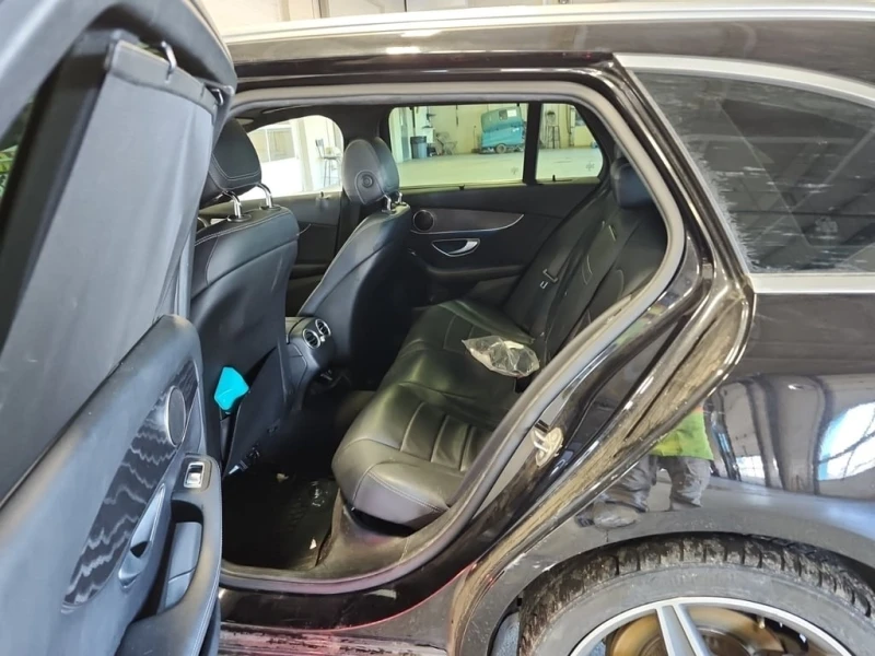 Mercedes-Benz C 300 * CARFAX * БЕЗ ПЪРВОНАЧАЛНА ВНОСКА, снимка 13 - Автомобили и джипове - 53065686