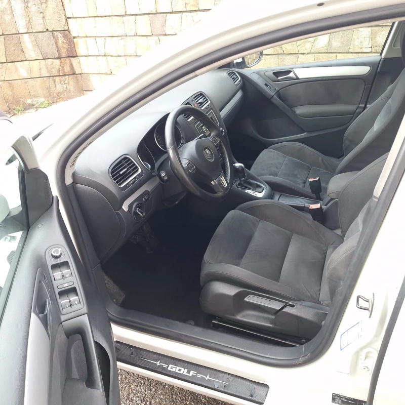 VW Golf R-Line 7DSG 1.4I, снимка 12 - Автомобили и джипове - 53424366