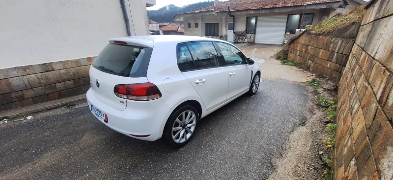 VW Golf R-Line 7DSG 1.4I, снимка 4 - Автомобили и джипове - 53424366