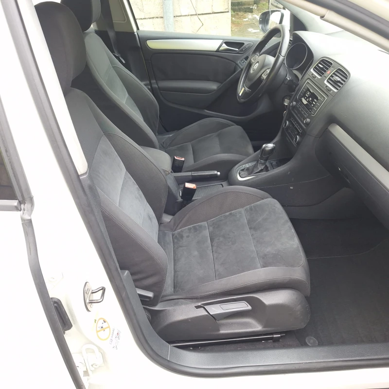 VW Golf R-Line 7DSG 1.4I, снимка 9 - Автомобили и джипове - 53424366