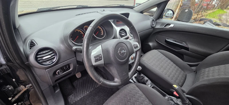 Opel Corsa 1.4 - БЕНЗИН FACE, снимка 8 - Автомобили и джипове - 53510839