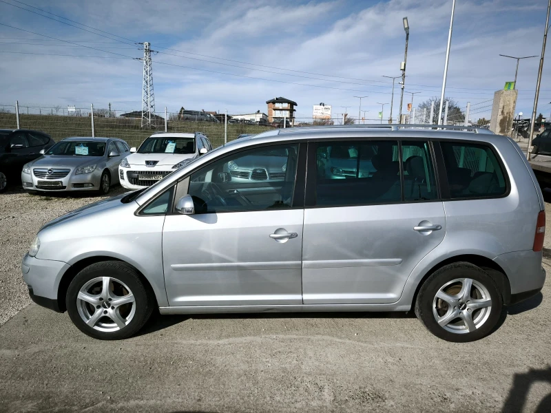 VW Touran 2.0TDI automatic , снимка 6 - Автомобили и джипове - 53538076