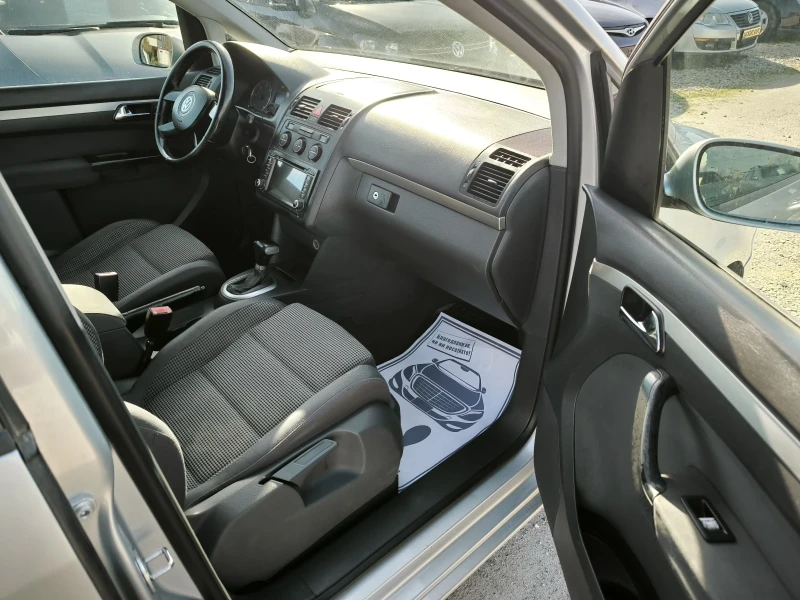 VW Touran 2.0TDI automatic , снимка 7 - Автомобили и джипове - 53538076