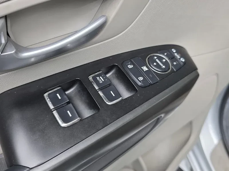 Kia Carnival 2.2 CRDI | Mobile.bg � ����������� 12