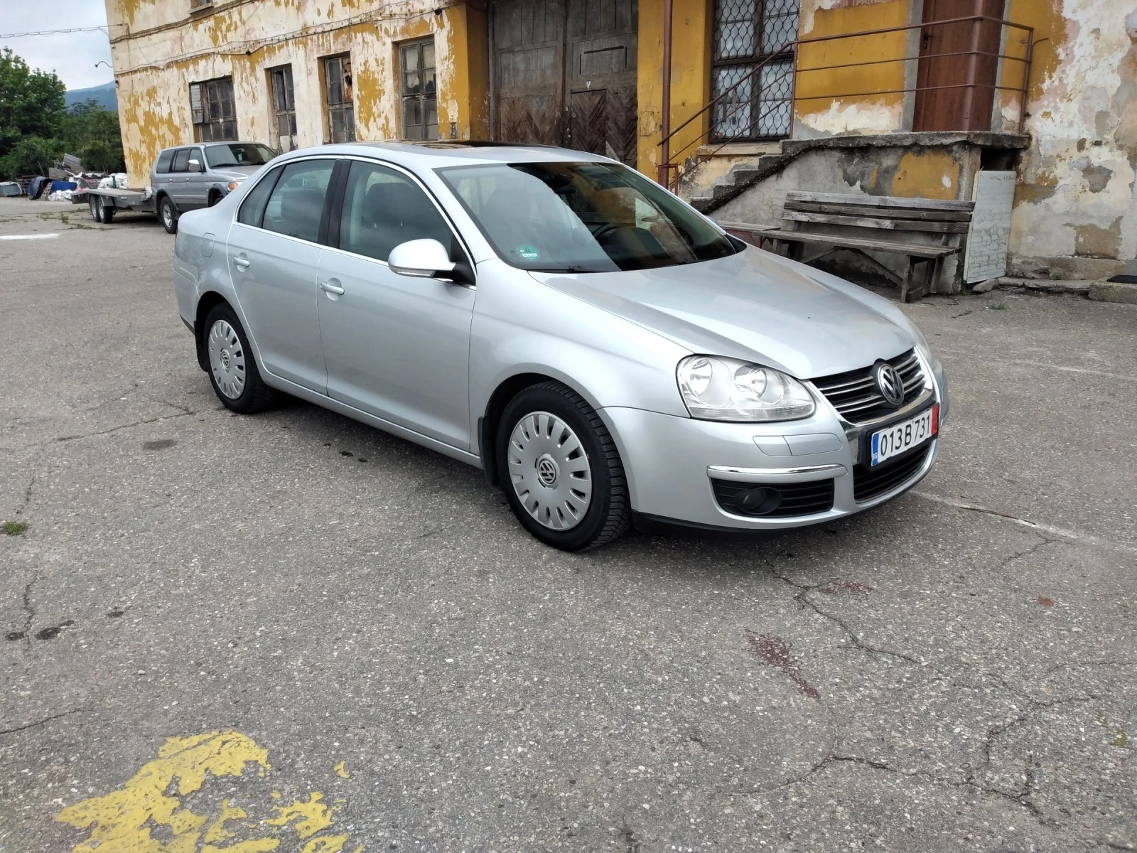 VW Jetta 1.6 102 к.с. - изображение 2