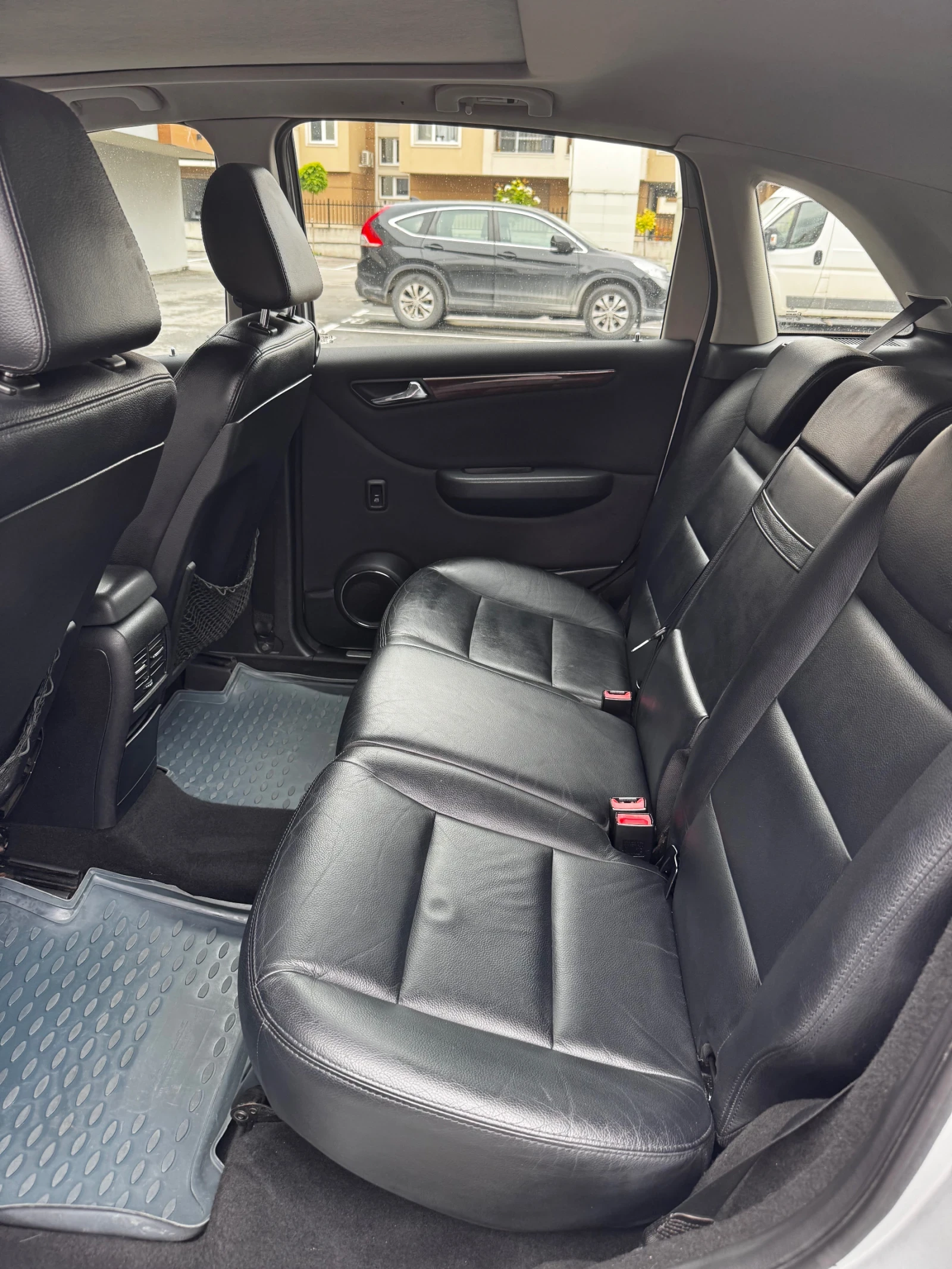Mercedes-Benz B 200  - изображение 7