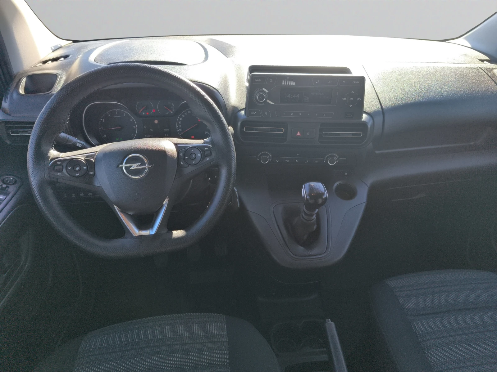 Opel Combo 1.2 бензин 81kW/110 к.с. MT6 E6/2011R16 - изображение 9