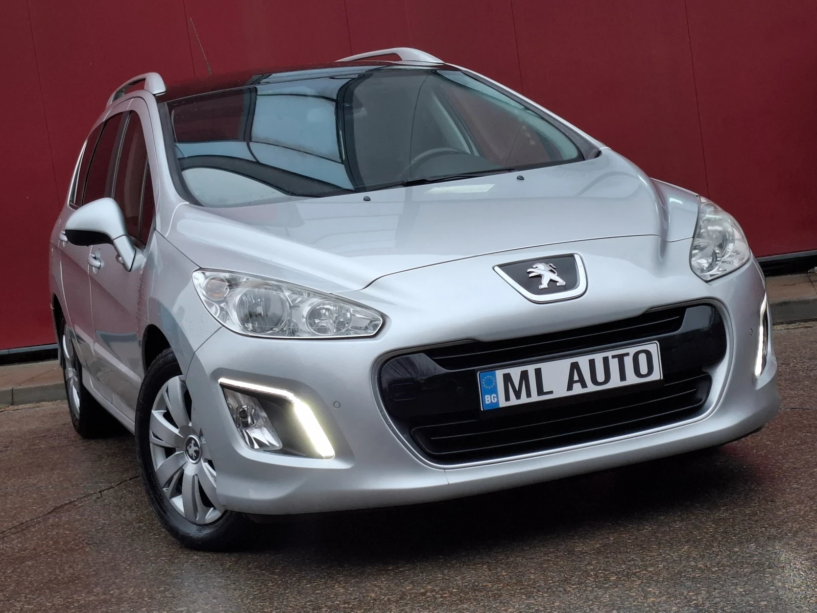 Peugeot 308 2.0HDI 150hp * EURO 5 * КЛИМАТРОНИК * ПАНОРАМА *  - изображение 2