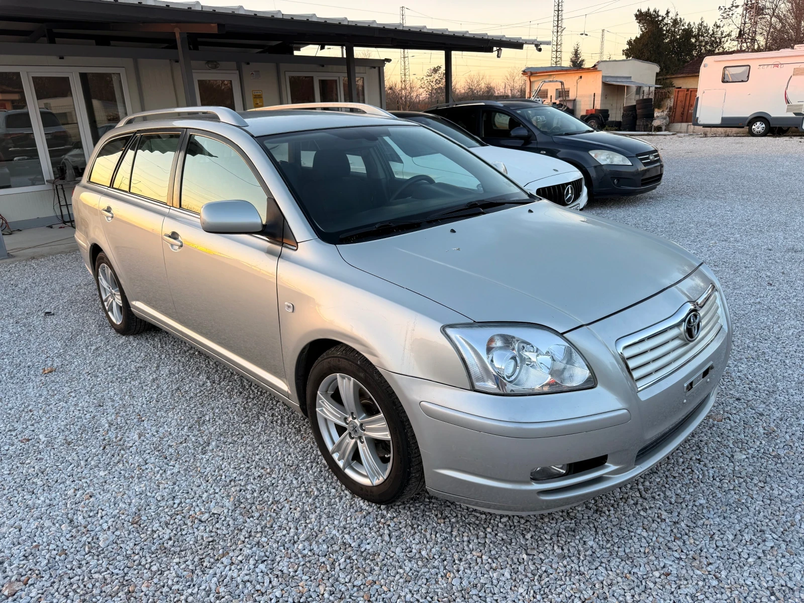 Toyota Avensis 2, 0 D-4D  | Mobile.bg   2