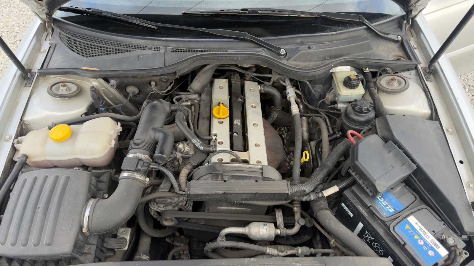 Opel Omega 2.2, снимка 5 - Автомобили и джипове - 53905962