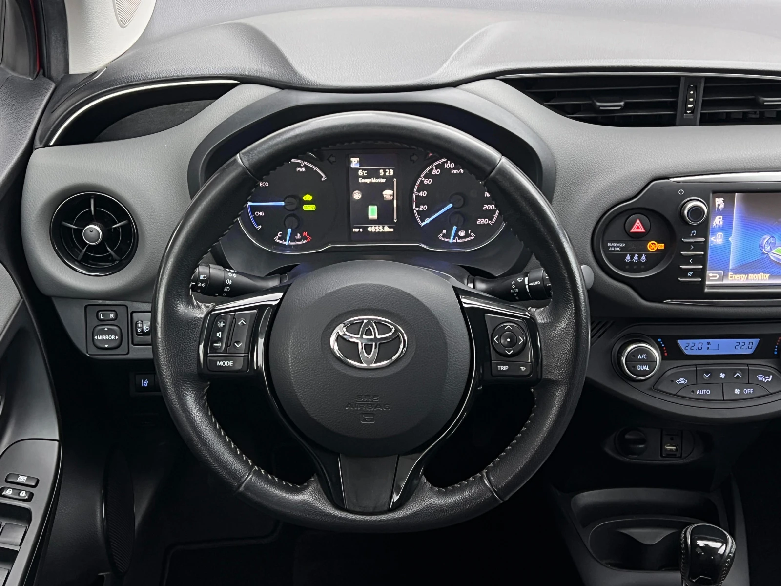 Toyota Yaris 1.5HSD Hybrid 124000km ПРОЧЕТИ ОПИСАНИЕТО, снимка 8 - Автомобили и джипове - 54046103